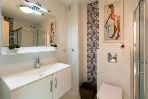 Sale, two bedroom apartment, 63m², Bečići, Budva - image 8