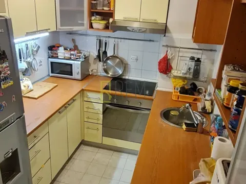 Prodaja, dvosoban stan, 80m², Momišići, Podgorica - image 4