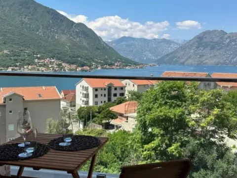 Prodaja, jednosoban stan, 53m², Kotor, Crna Gora - image 1