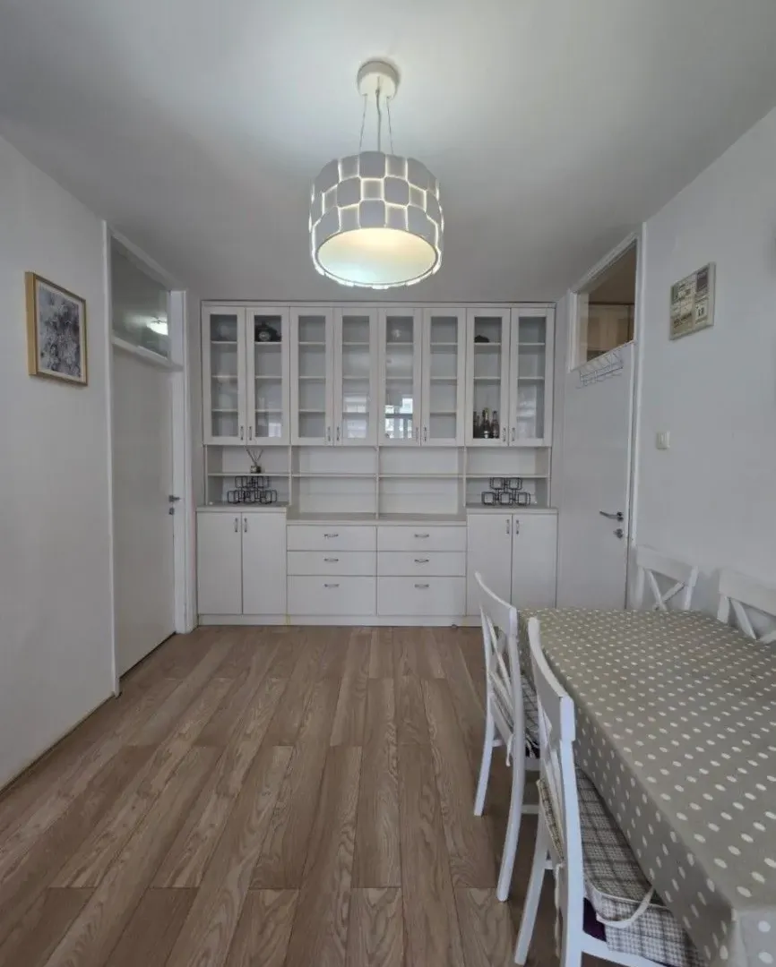Izdavanje, dvosoban stan, 69m², Preko Morače, Podgorica