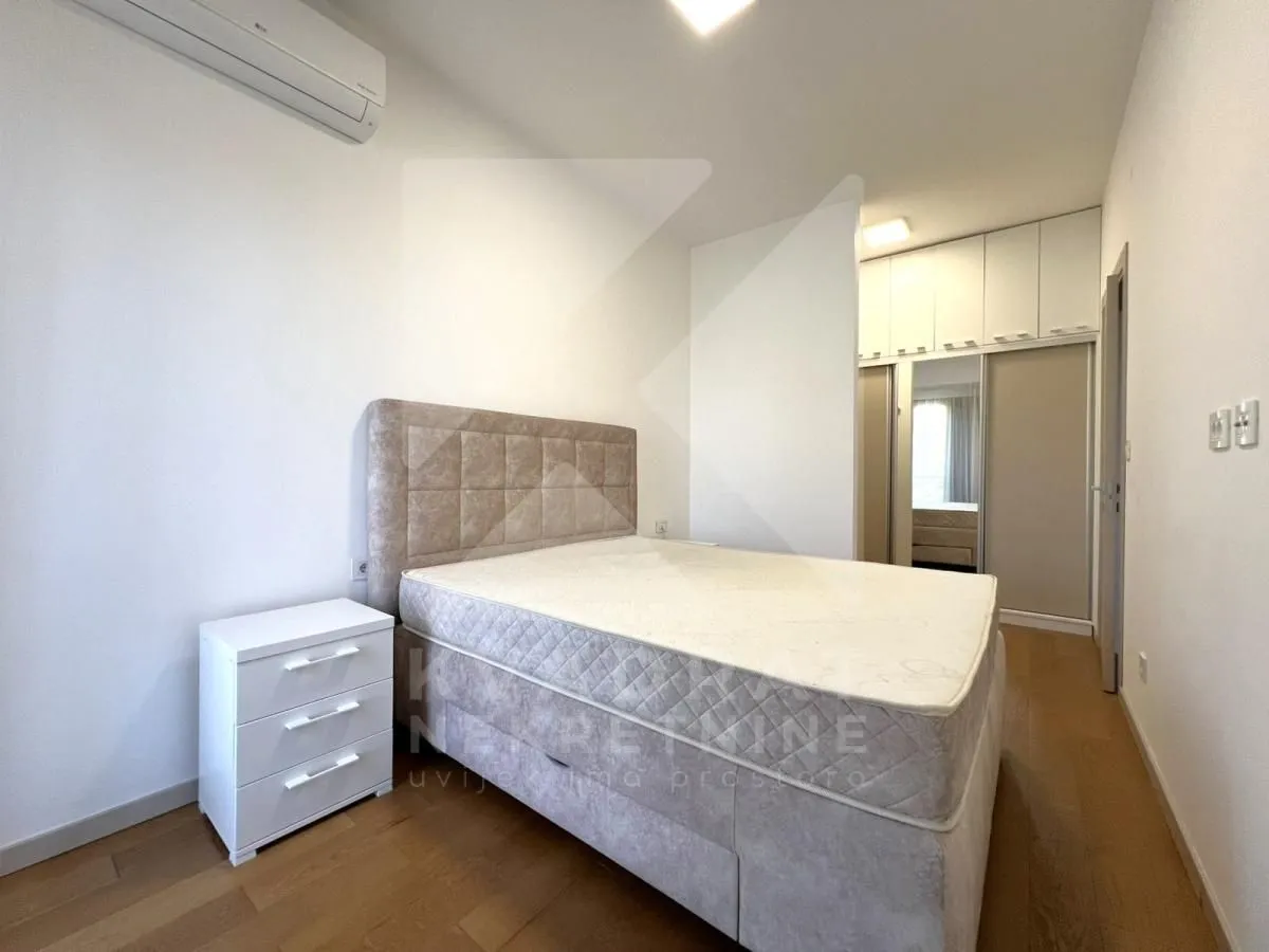 Rent, one bedroom apartment, 53m², Centar, Podgorica