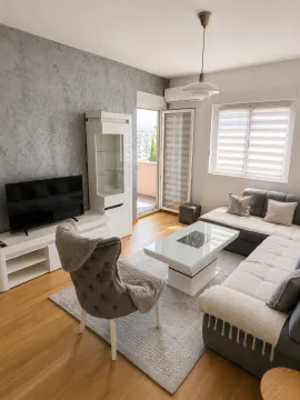 Izdavanje, dvosoban stan, 66m², Pobrežje, Podgorica - image 3