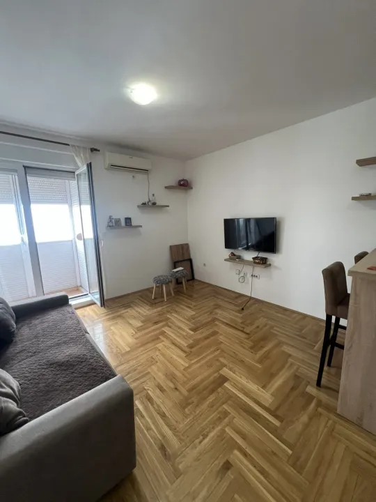 Rent, one bedroom apartment, 33m², Tuški Put, Podgorica