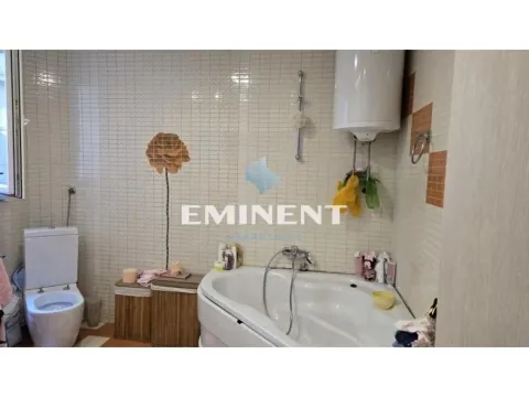 Izdavanje, trosoban stan, 73m², Slavija, Vračar Sve Podlokacije - image 8