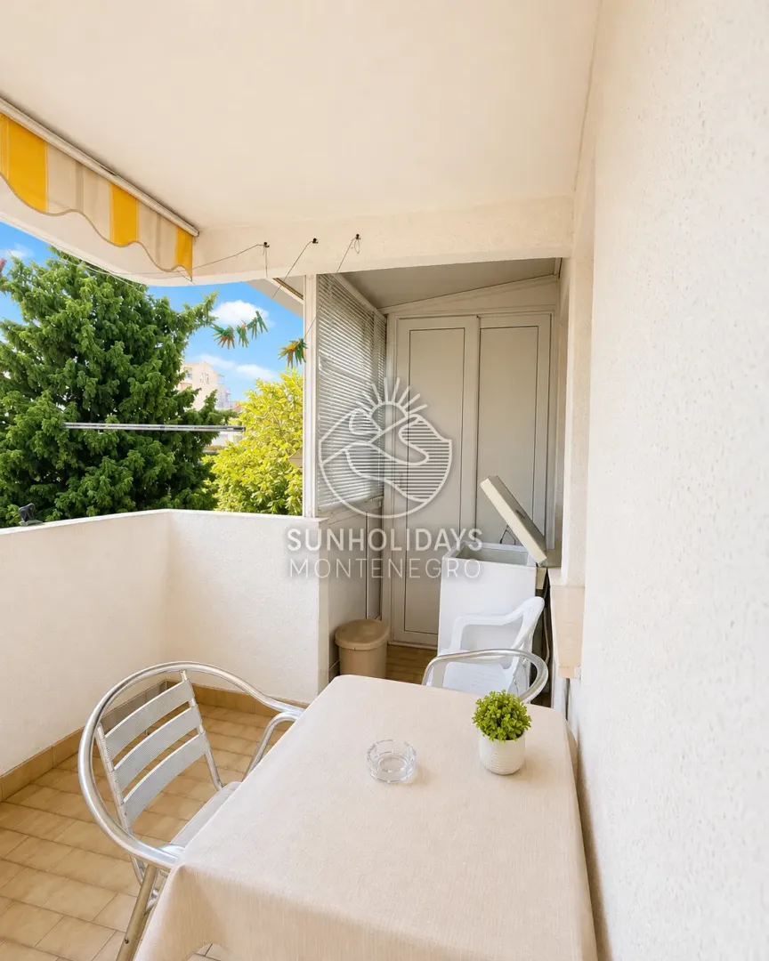 Rent, one bedroom apartment, 55m², Makedonsko naselje, Bar