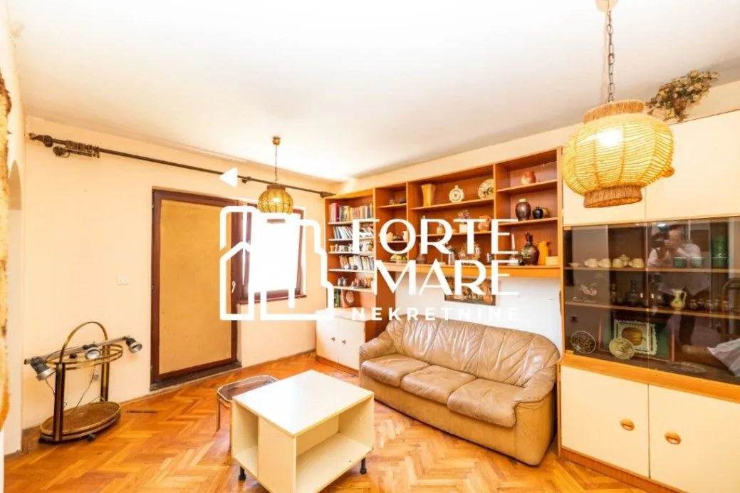 Prodaja, kuća, 250m², Igalo, Herceg Novi