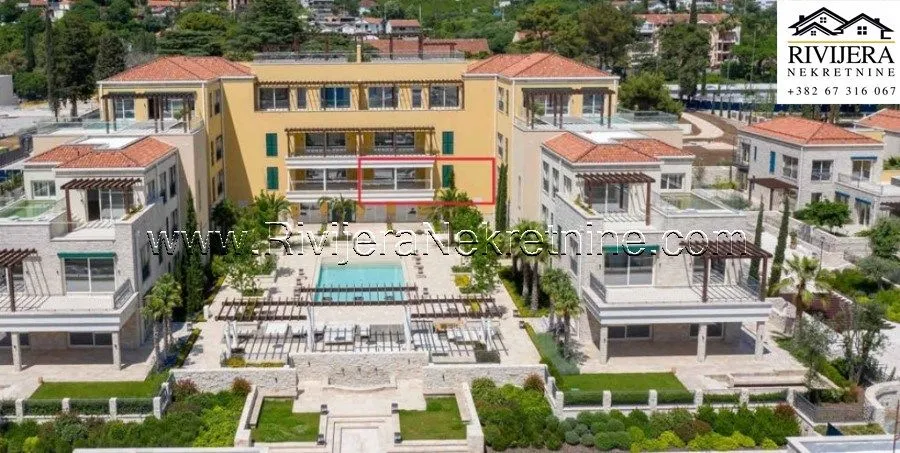 Sale, three bedroom apartment, 17110m², Kumbor, Herceg Novi