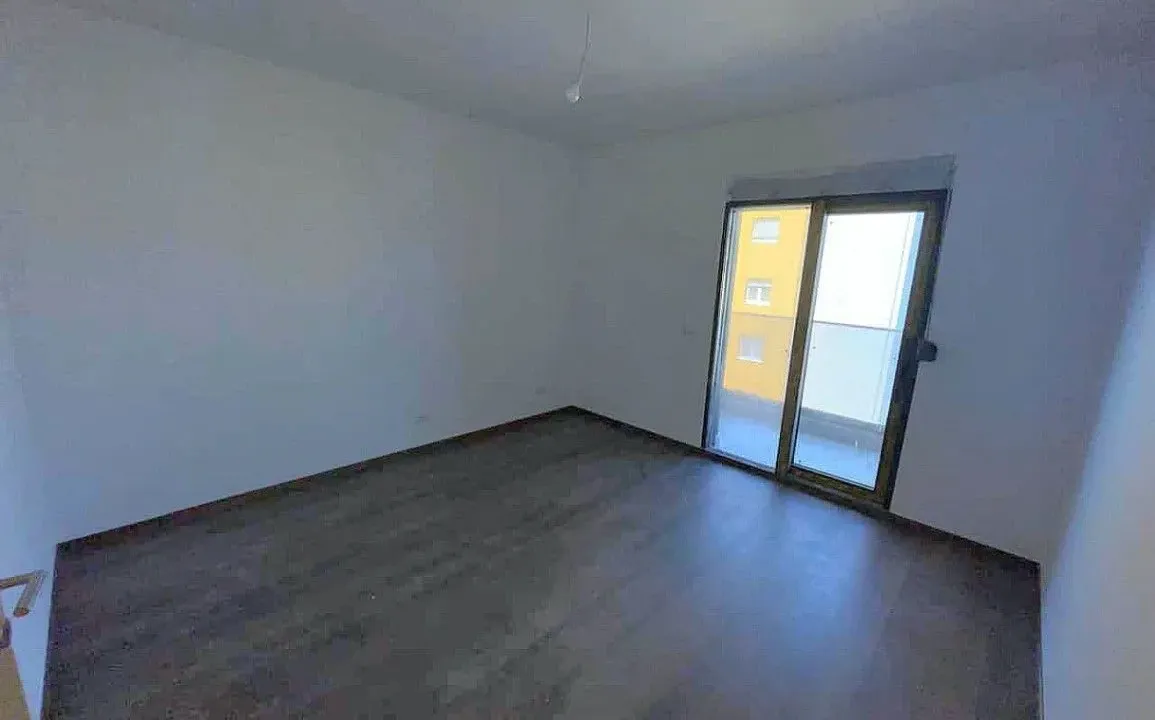 Prodaja, dvosoban stan, 80m², Pobrežje, Podgorica