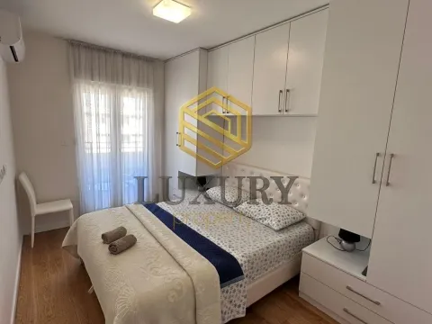 Rent, two bedroom apartment, 68m², Central Point, Podgorica - image 2