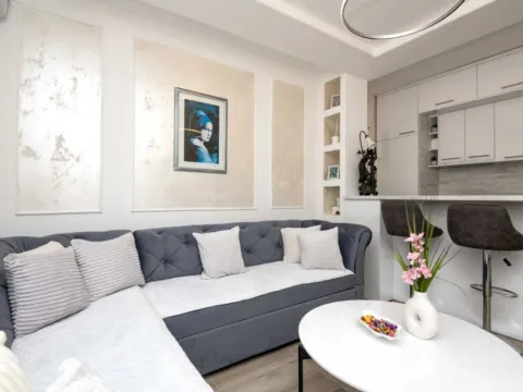 Izdavanje, jednosoban stan, 40m², Centar, Bar - image 3