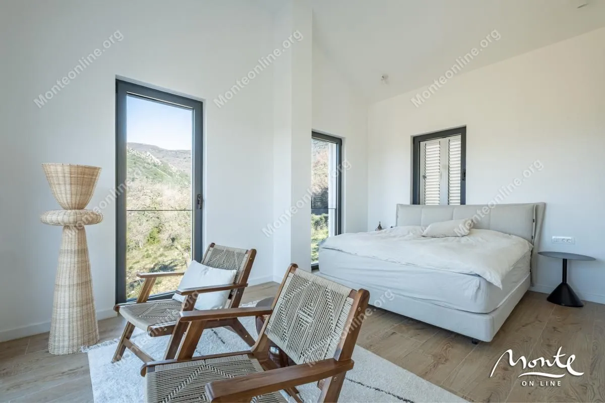 Prodaja, kuća, 240m², Kavač, Kotor