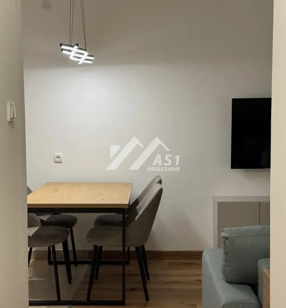 Izdavanje, jednosoban stan, 37m², Podbara, Novi Sad Sve Podlokacije