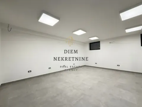 Rent, office space, 95m², City Kvart, Podgorica - image 2