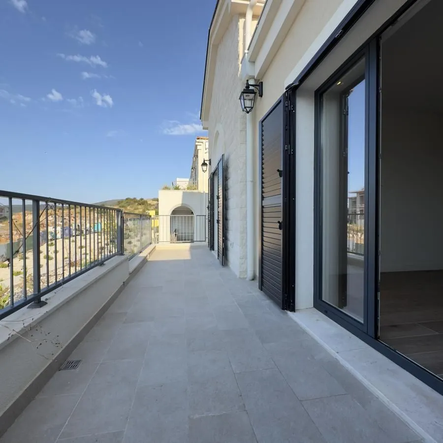 Prodaja, dvosoban stan, 98m², Luštica Bay, Tivat