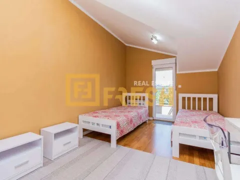 Izdavanje, dvosoban stan, 90m², Krivi Most, Podgorica - image 17