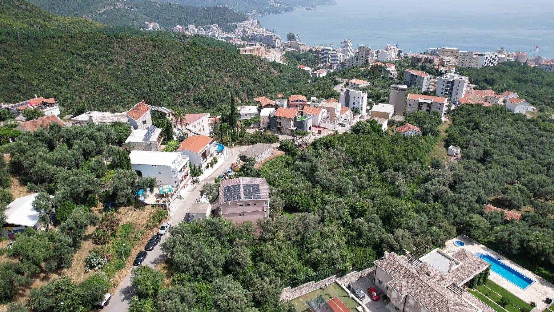 Prodaja, plac, 900m², Bečići, Budva