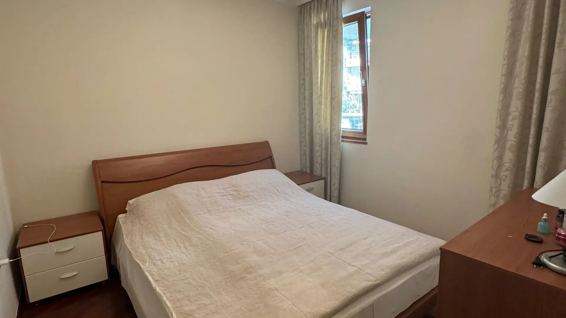 Izdavanje, dvosoban stan, 73m², Golubovina, Budva