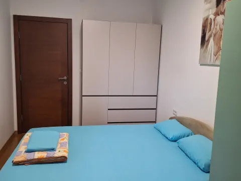 Rent, one bedroom apartment, 45m², Tuški Put, Podgorica - image 1