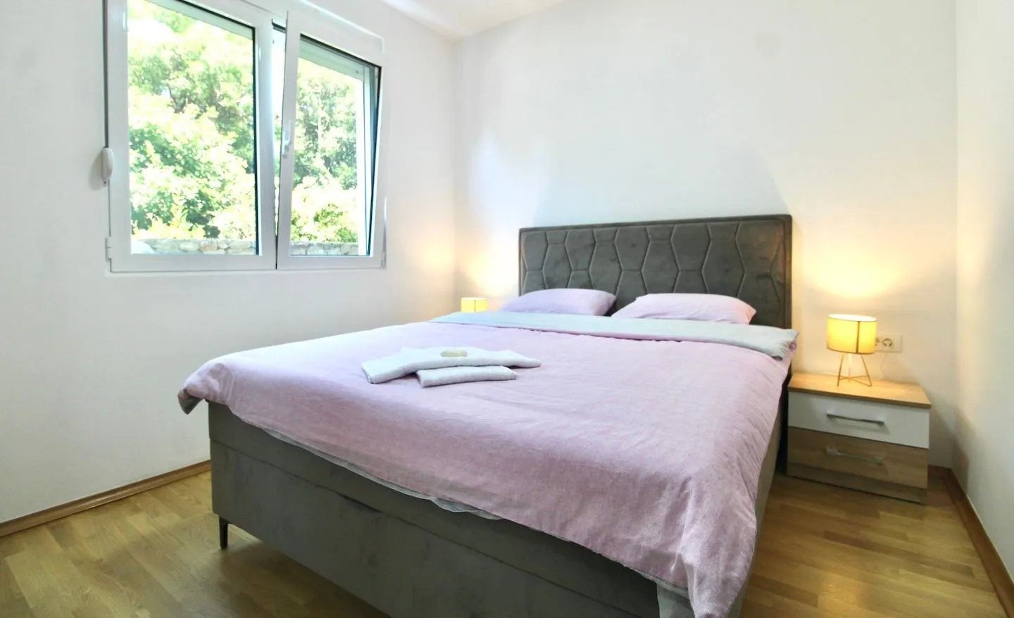 Daily-rent, two bedroom apartment, 100m², Dobre Vode, Bar