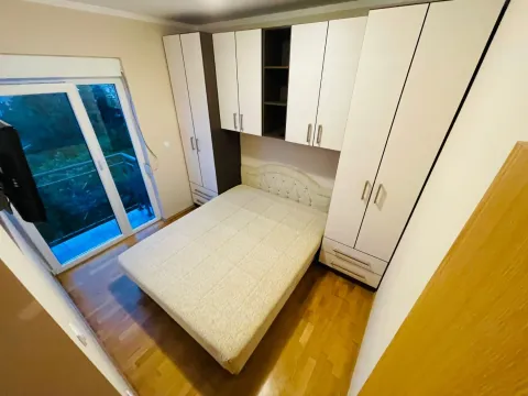 Izdavanje, dvosoban stan, 60m², Budva, Crna Gora - image 10