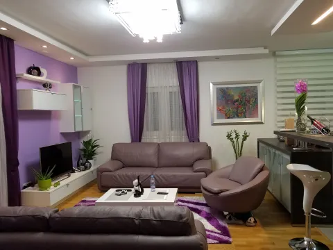 Prodaja, trosoban stan, 119m², City Kvart, Podgorica - image 1