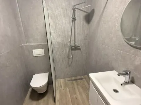 Sale, one bedroom apartment, 43m², Bečići, Budva - image 11