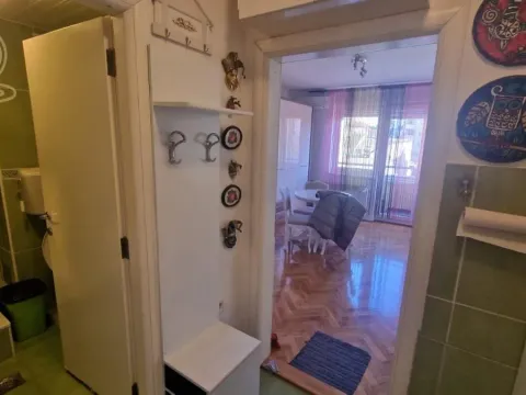 Izdavanje, garsonjera, 26m², Grbavica, Novi Sad Sve Podlokacije - image 3