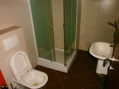 Izdavanje, četvorosoban stan, 186m², Podgorica, Crna Gora - image 18