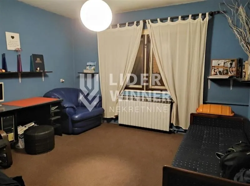 Sale, two bedroom apartment, 107m², Uciteljsko Naselje, Zvezdara Sve Podlokacije