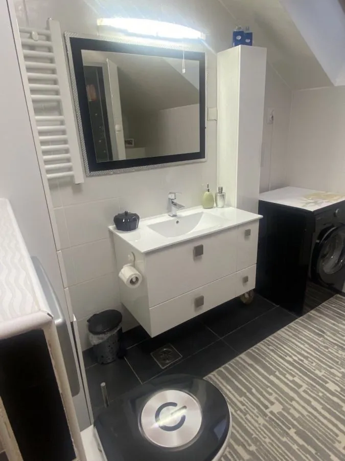 Prodaja, četvorosoban stan, 121m², Novo naselje, Novi Sad