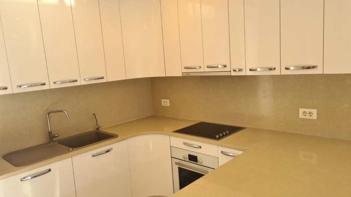 Sale, three bedroom apartment, 108m², Dobrota, Kotor