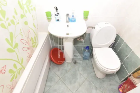 Rent, one bedroom apartment, 40m², Stari Aerodrom, Podgorica - image 11