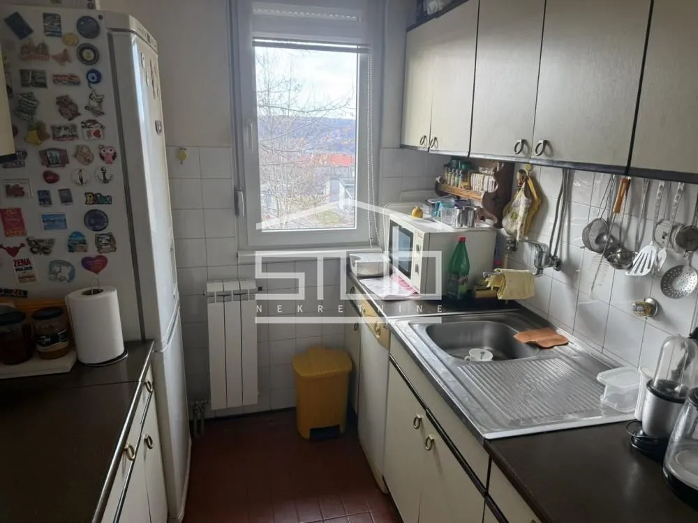 Prodaja, stan, 88m², Resnik, Beograd