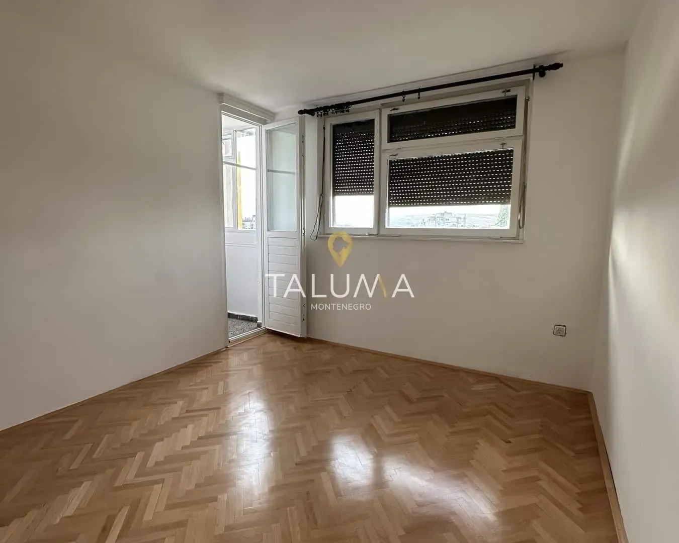 Izdavanje, dvosoban stan, 65m², Pobrežje, Podgorica