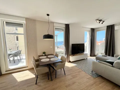 Rent, one bedroom apartment, 83m², Bečići, Budva - image 6