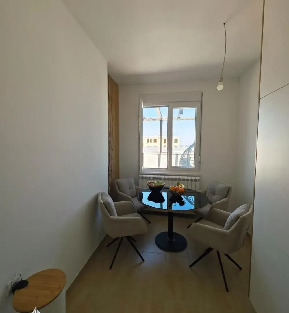 Sale, three bedroom apartment, 85m², Zemun Sve Podlokacije, Beograd