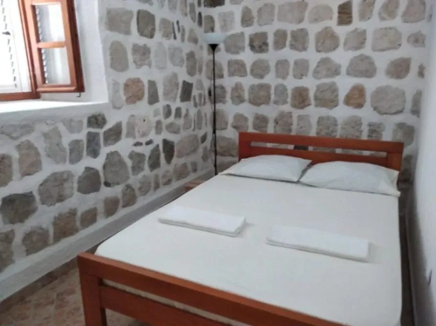 Prodaja, dvosoban stan, 87m², Perast, Kotor
