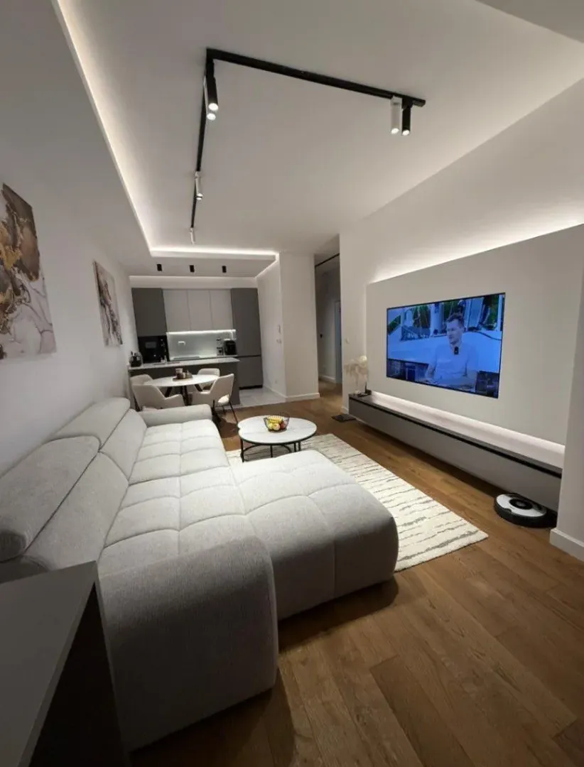 Rent, one bedroom apartment, 65m², Centar, Bar