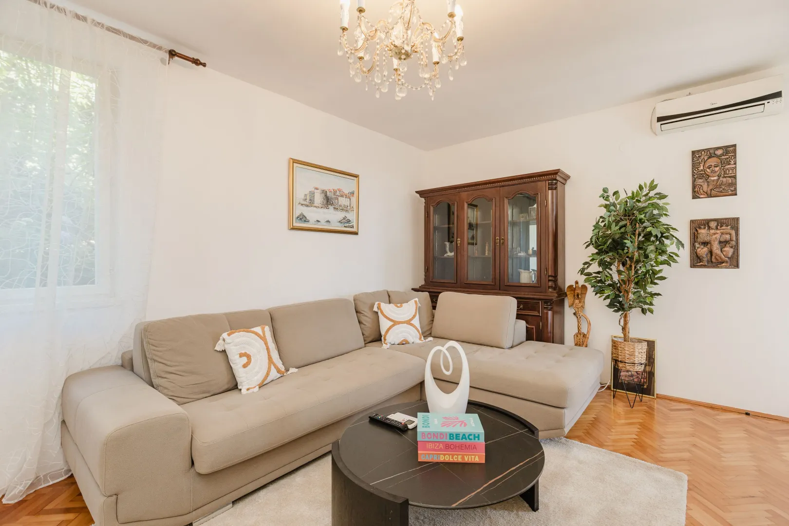 Rent, one bedroom apartment, 56m², Igalo, Herceg Novi