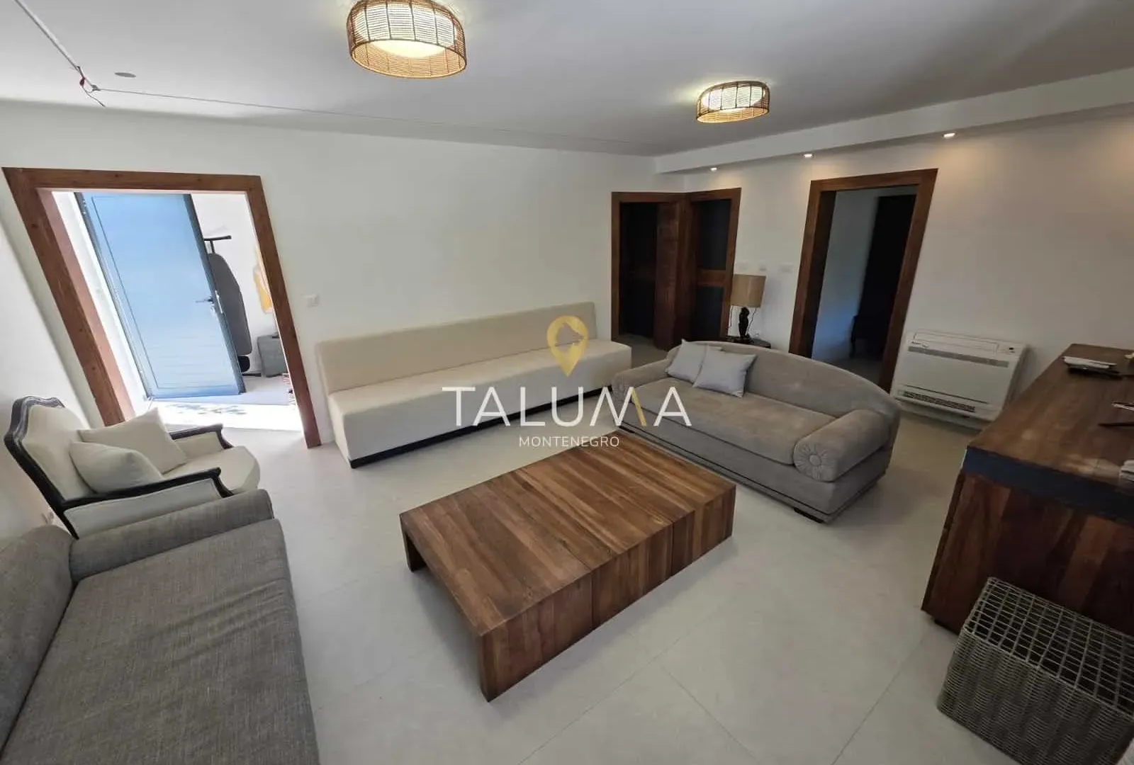 Prodaja, kuća, 160m², Lastva Grbaljska, Kotor