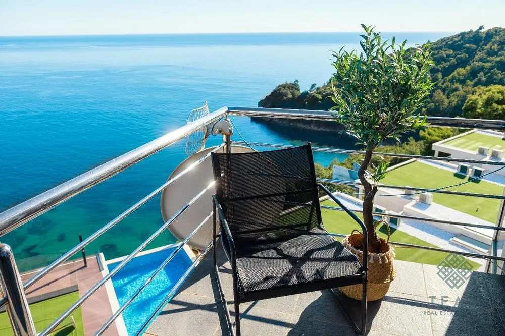 Sale, three bedroom apartment, 129m², Vidikovac, Budva