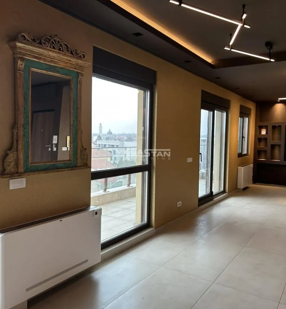 Prodaja, četvorosoban stan, 162m², Pančevo, Srbija
