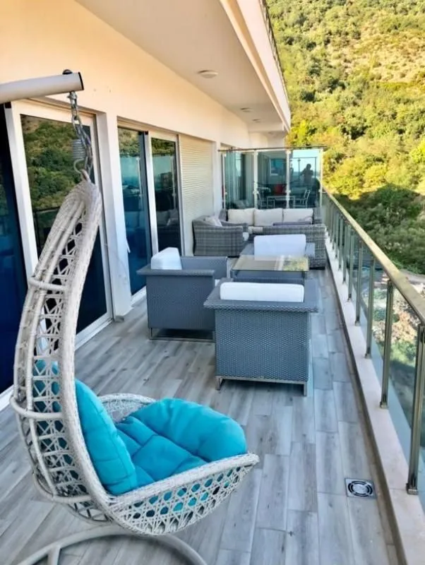 Prodaja, dvosoban stan, 120m², Bečići, Budva