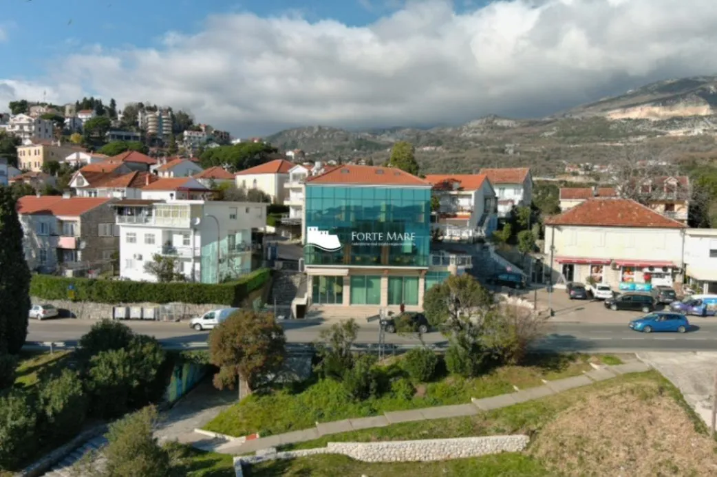 Sale, house, 535m², Herceg Novi, Crna Gora