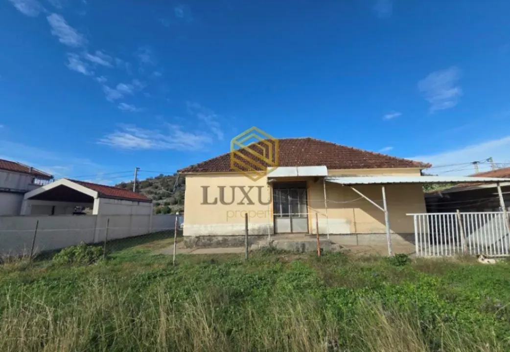 Prodaja, kuća, 83m², Rogami, Podgorica