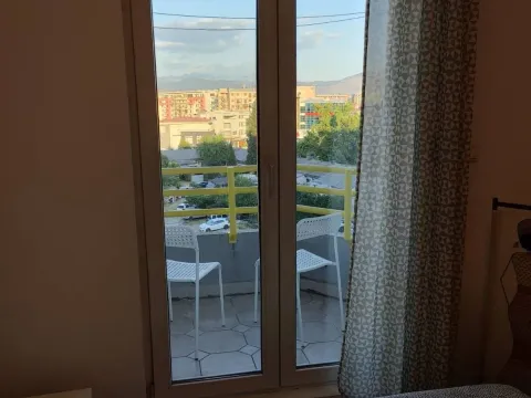 Izdavanje, jednosoban stan, 34m², Stari Aerodrom, Podgorica - image 6