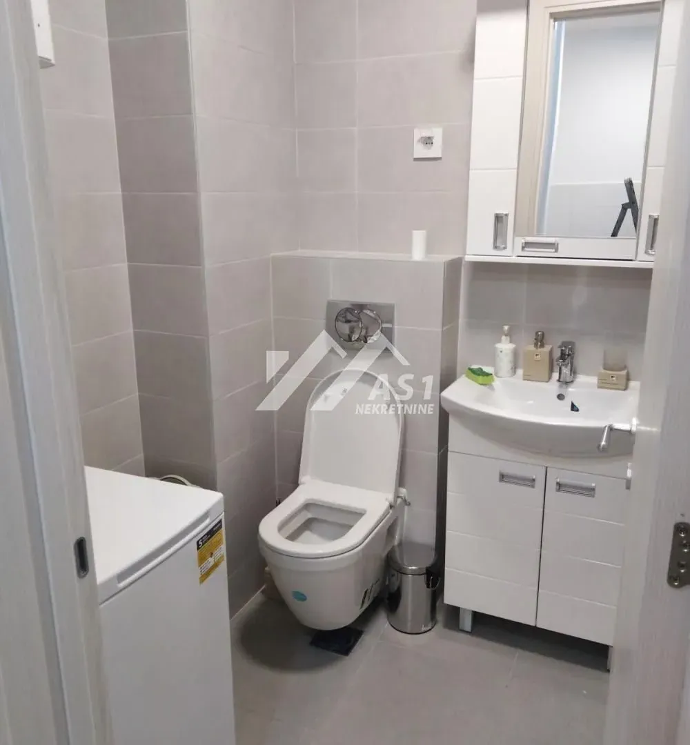 Izdavanje, stan, 30m², Grbavica, Novi Sad Sve Podlokacije
