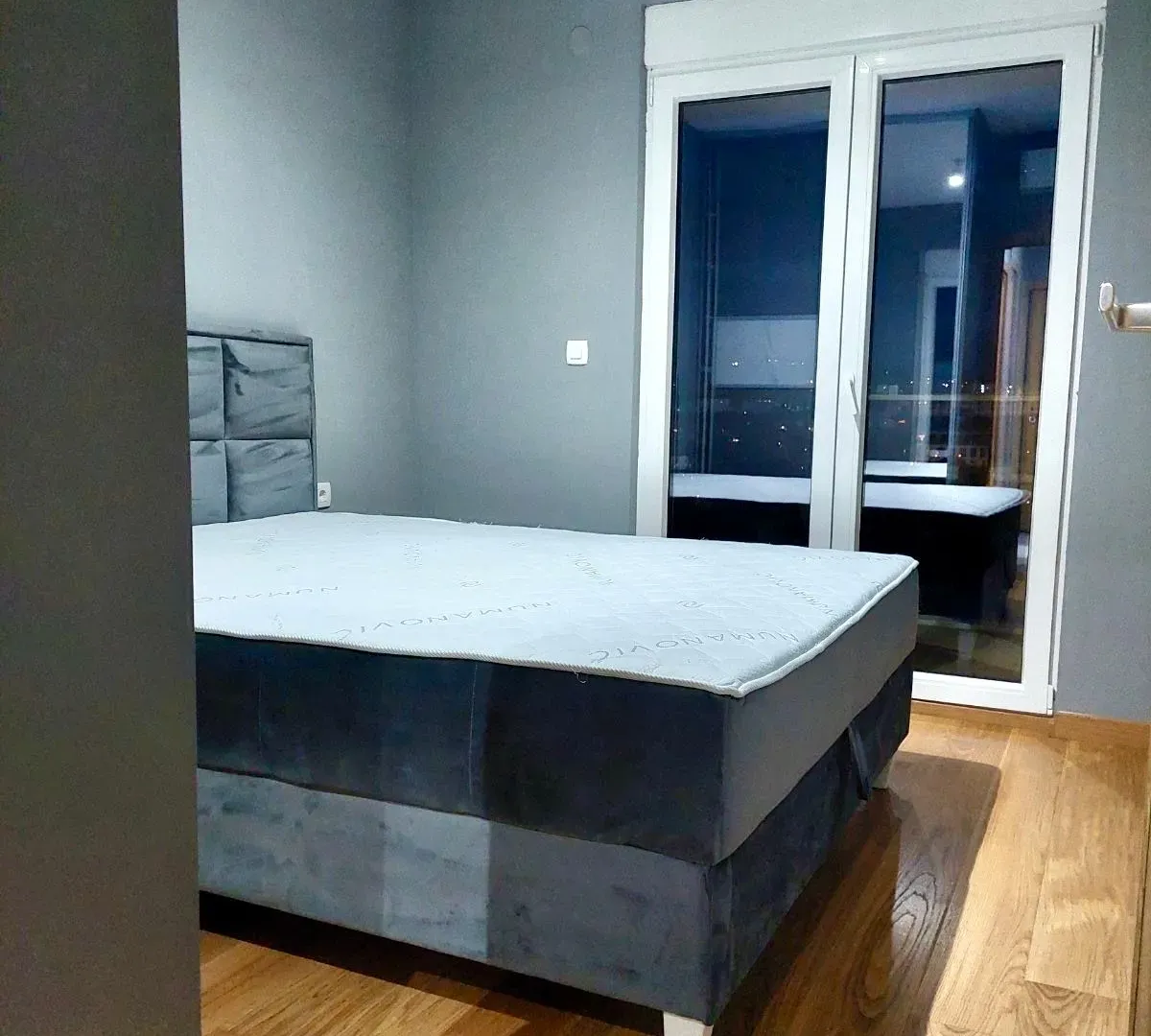 Izdavanje, jednosoban stan, 50m², City Kvart, Podgorica