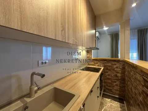 Rent, one bedroom apartment, 43m², Stari Aerodrom, Podgorica - image 11