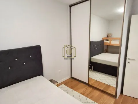 Prodaja, jednosoban stan, 40m², Central Point, Podgorica - image 10